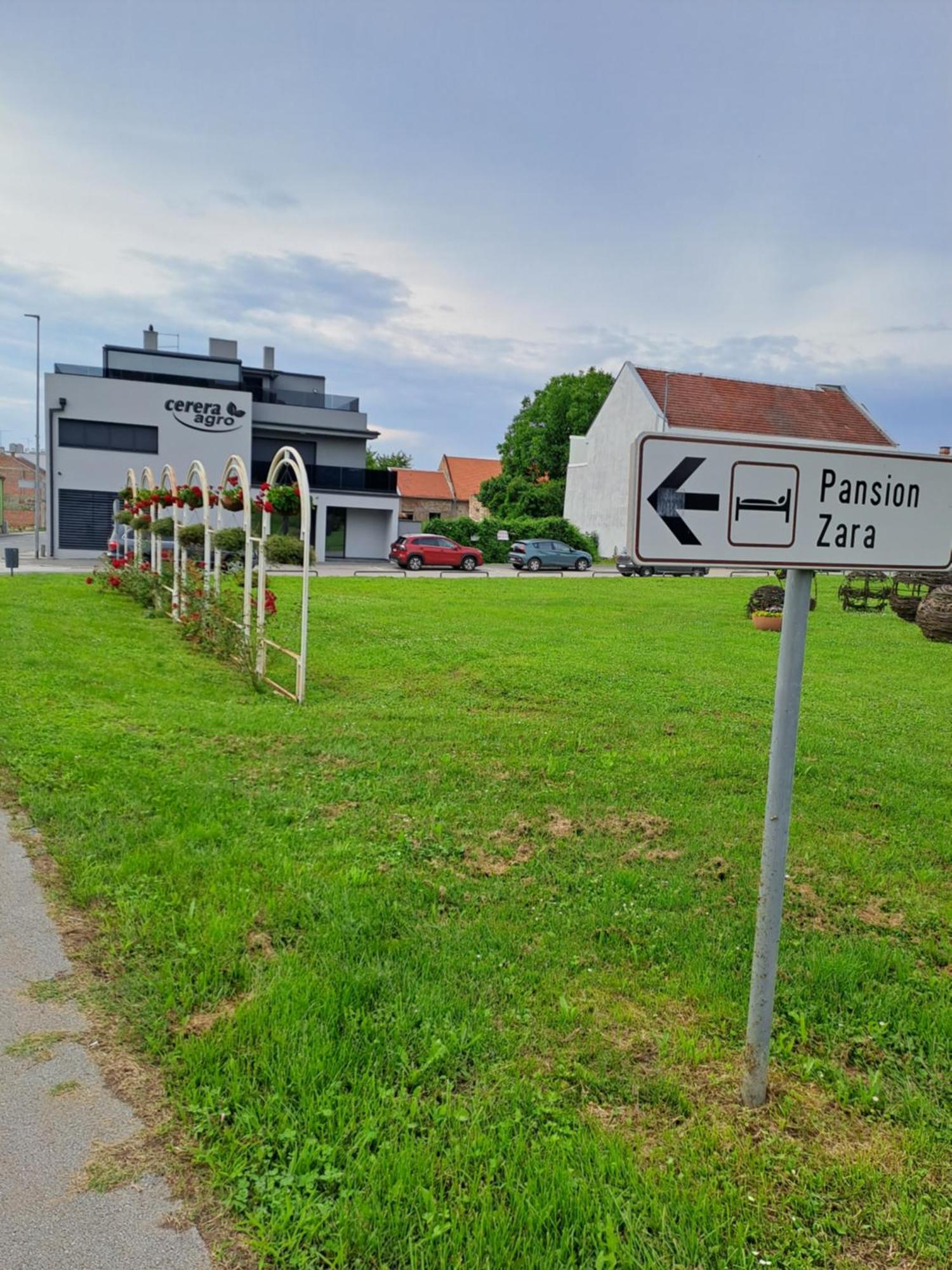 Accommodation Zara Vukovar Exterior foto